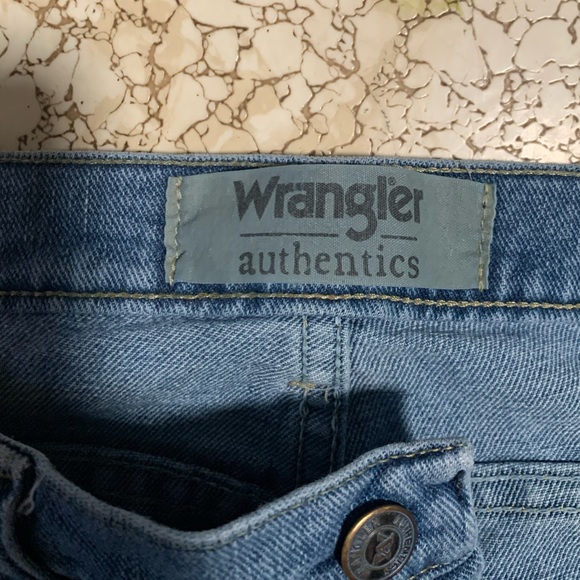 Wrangler jeans 32x30 - Picture 3 of 7